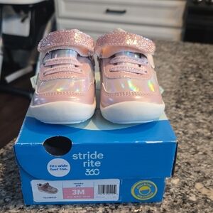 Stride Rite Shimmering Pink Sneakers for Kids New In Box Size 3M
